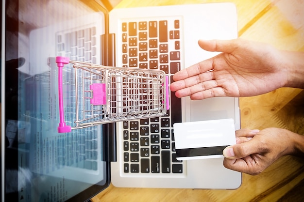 How Can Switching to Shopify Boost Your E-commerce Success?